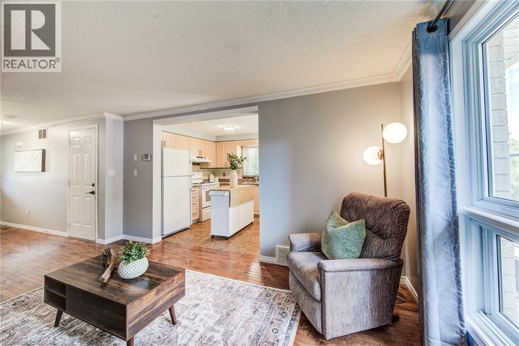 1089 Copper Leaf Crescent, Kitchener, Ontario  N2E 3W4 - Photo 8 - 40863154