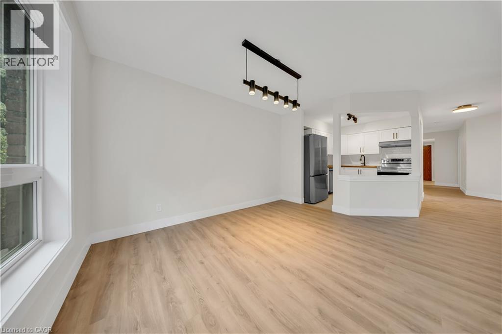 3085 Kingsway Drive Unit# 21, Kitchener, Ontario  N2C 2P1 - Photo 13 - 40863299