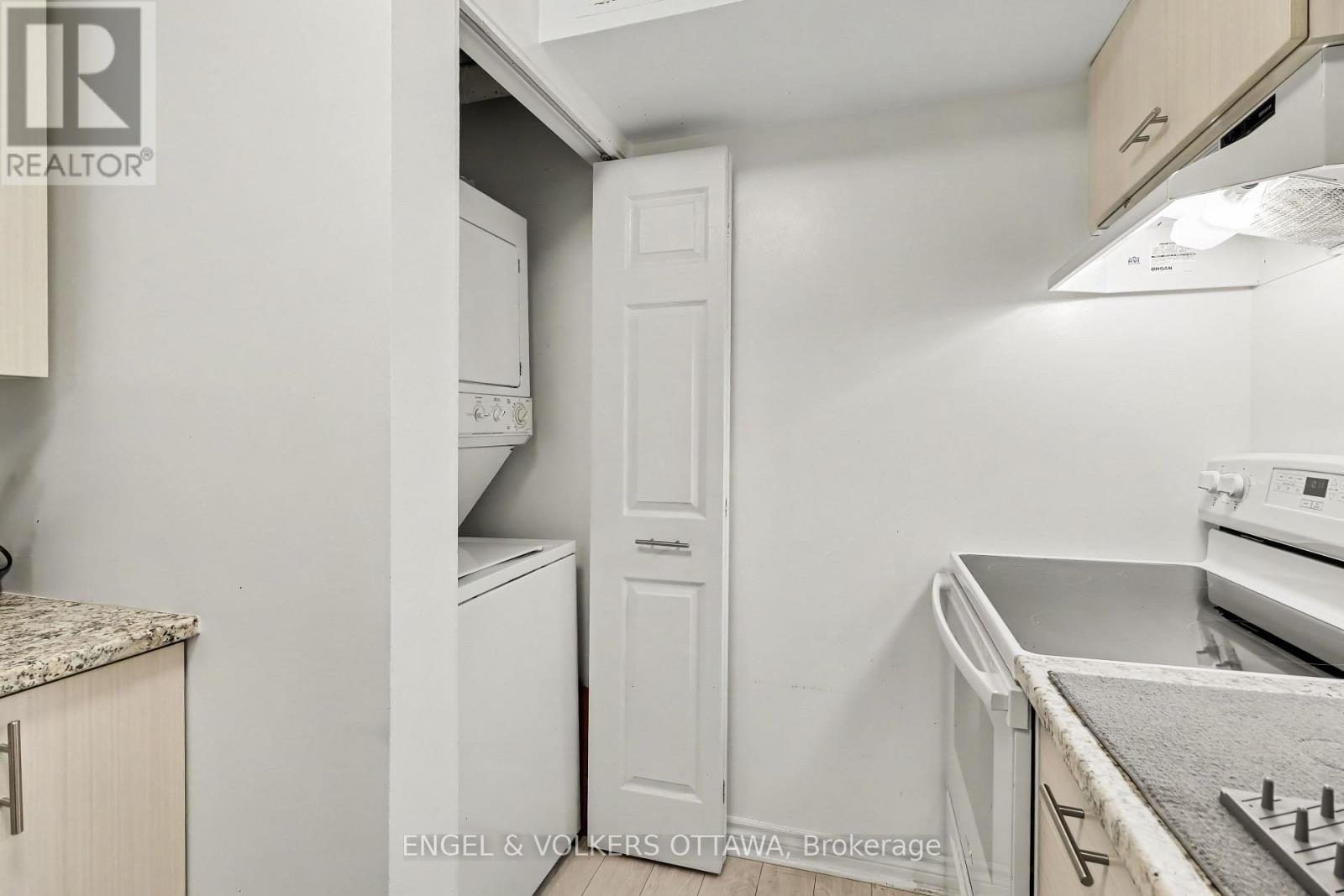 319 - 316 Lorry Greenberg Drive, Ottawa, Ontario  K1T 2P4 - Photo 11 - X13782298
