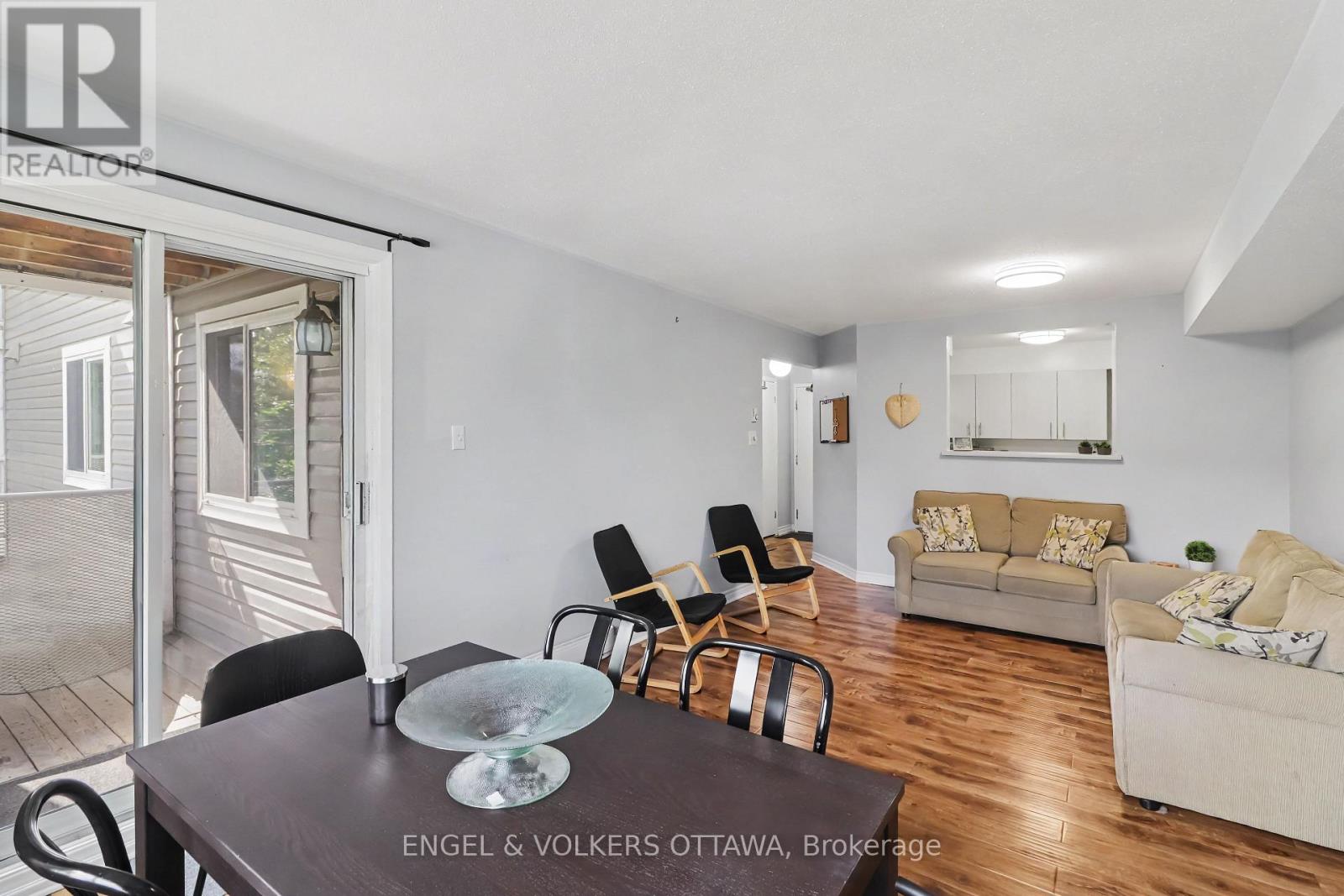 319 - 316 Lorry Greenberg Drive, Ottawa, Ontario  K1T 2P4 - Photo 8 - X13782298