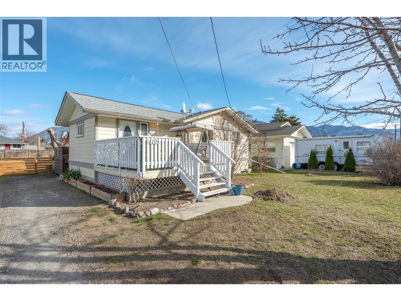 410 10TH Avenue, Keremeos, British Columbia