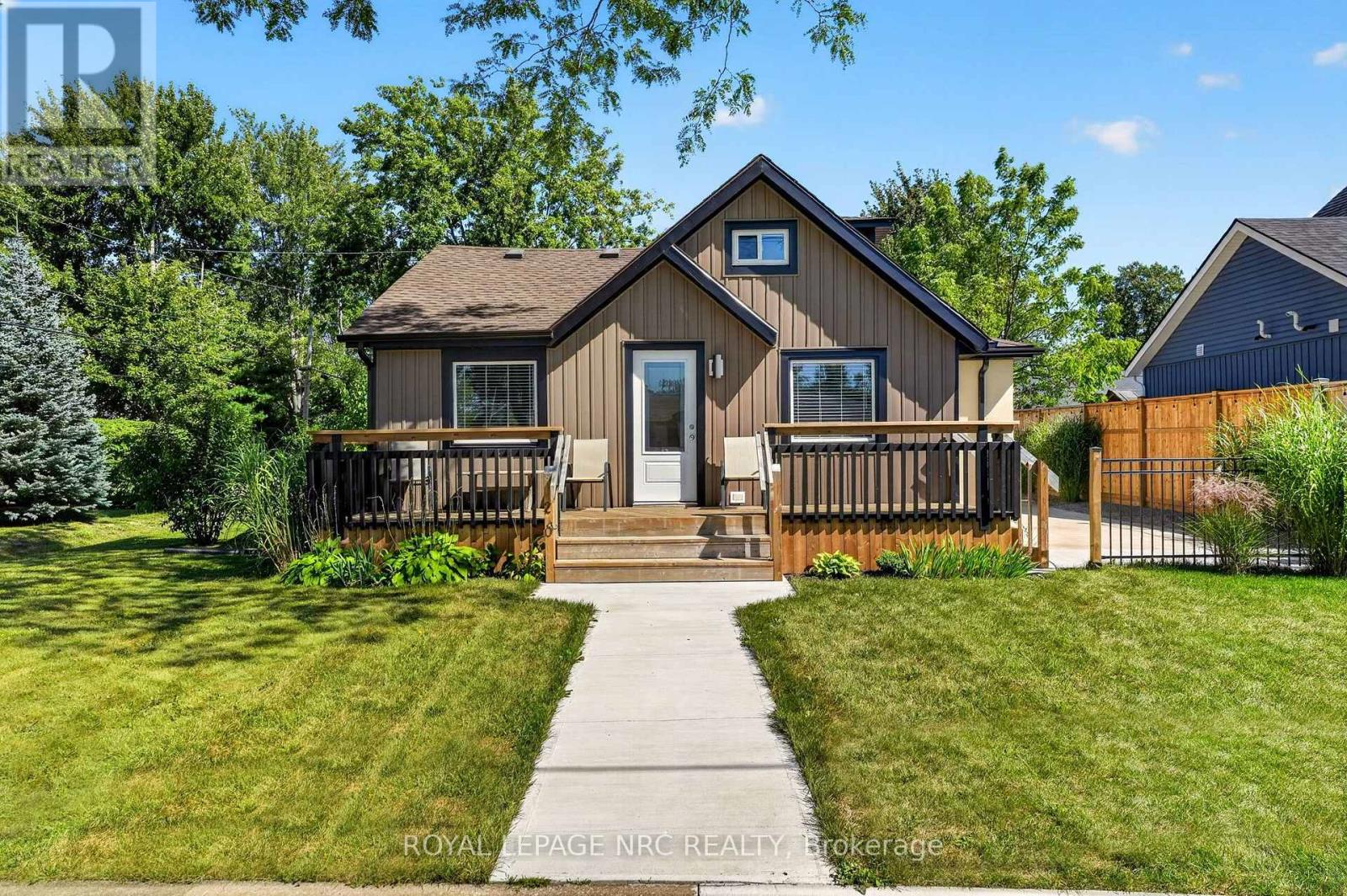 220 ROSEWOOD AVENUE, Fort Erie, Ontario