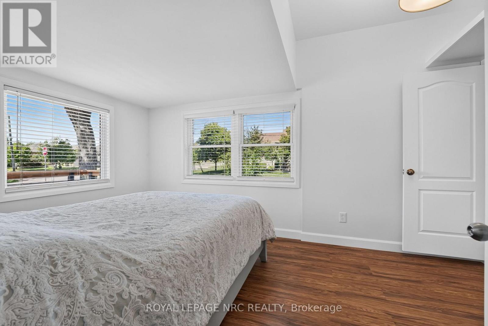 220 Rosewood Avenue, Fort Erie, Ontario  L0S 1B0 - Photo 11 - X13782266