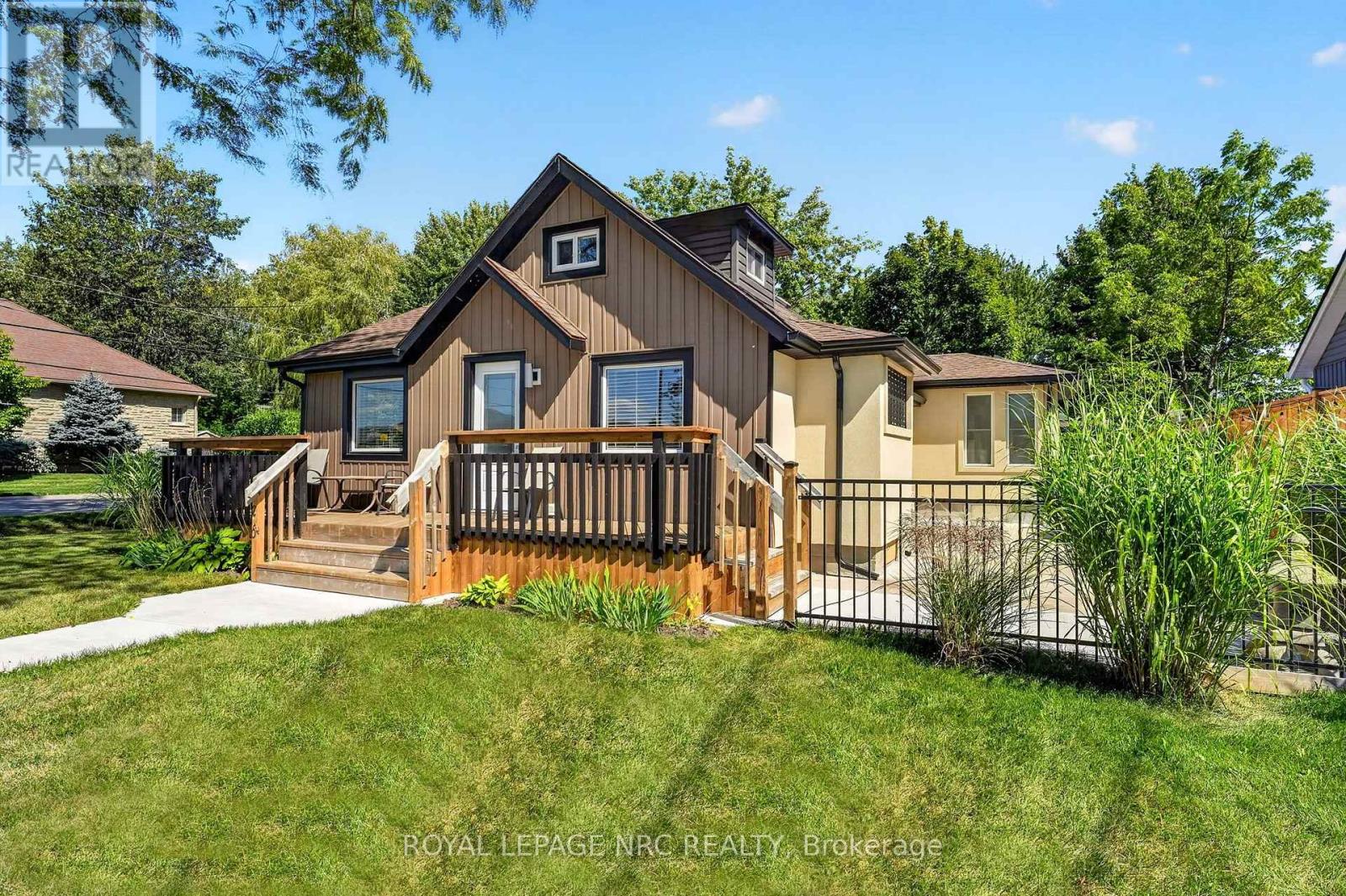 220 Rosewood Avenue, Fort Erie, Ontario  L0S 1B0 - Photo 3 - X13782266