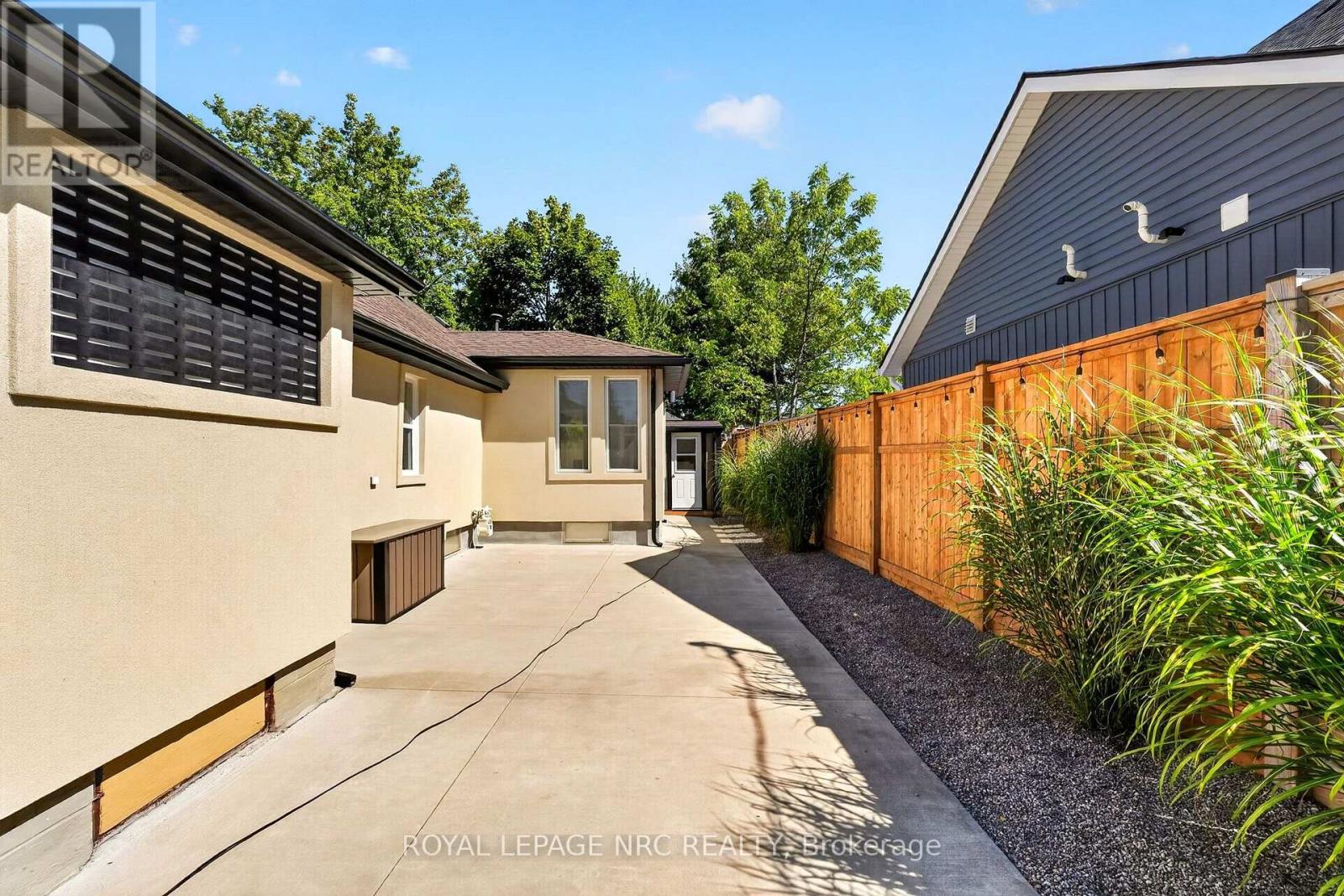 220 Rosewood Avenue, Fort Erie, Ontario  L0S 1B0 - Photo 40 - X13782266