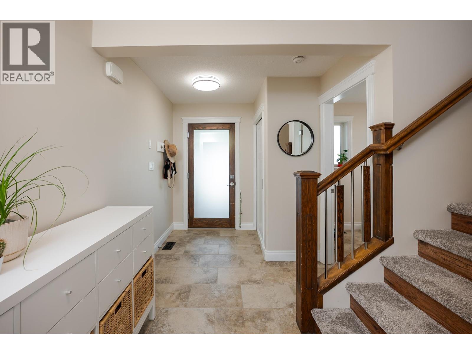 5882 Virk Place, Prince George, British Columbia  V2N 6J1 - Photo 3 - R3164963
