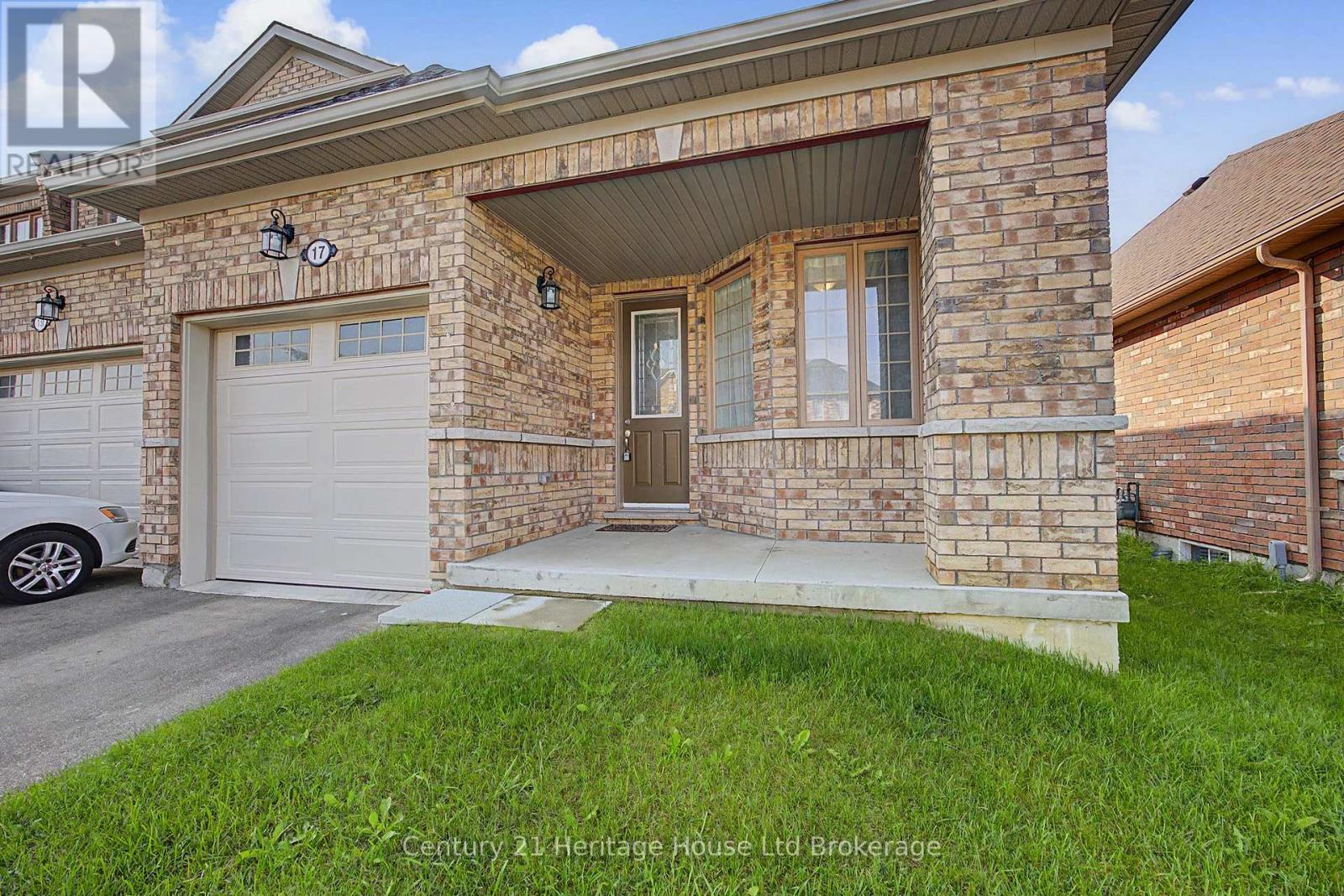 17 Harwood Street, Tillsonburg, Ontario  N4G 0J7 - Photo 2 - X13782228