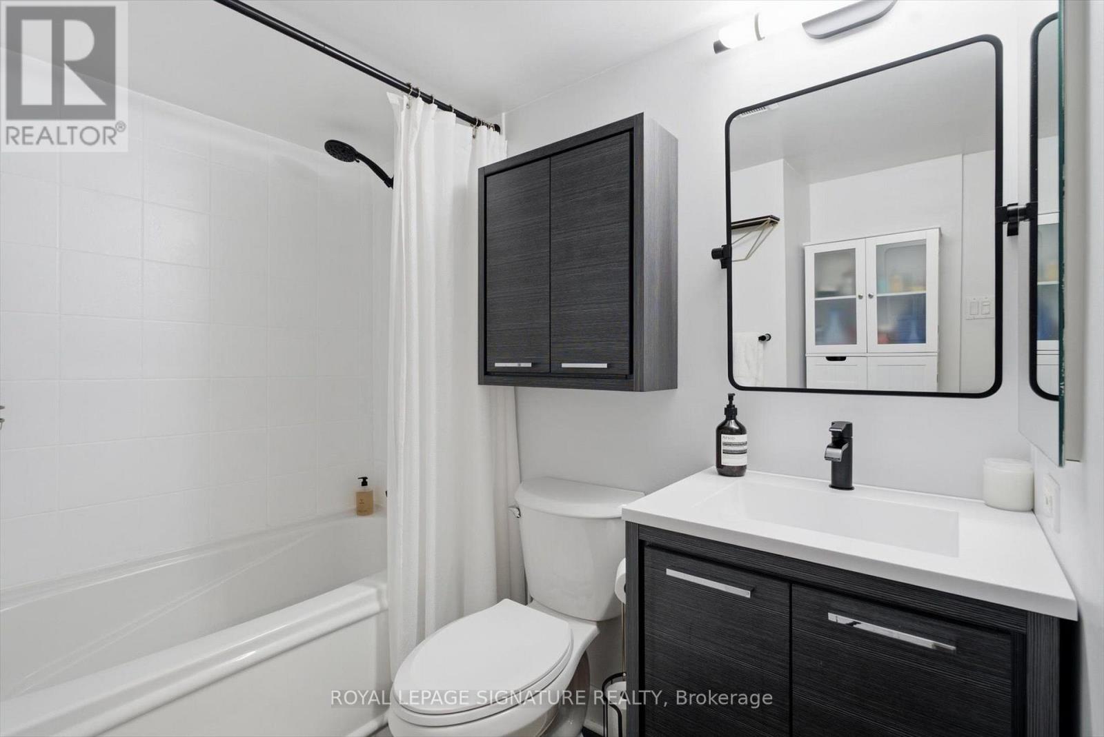 704 - 323 Richmond Street E, Toronto, Ontario  M5A 4R3 - Photo 13 - C13782198