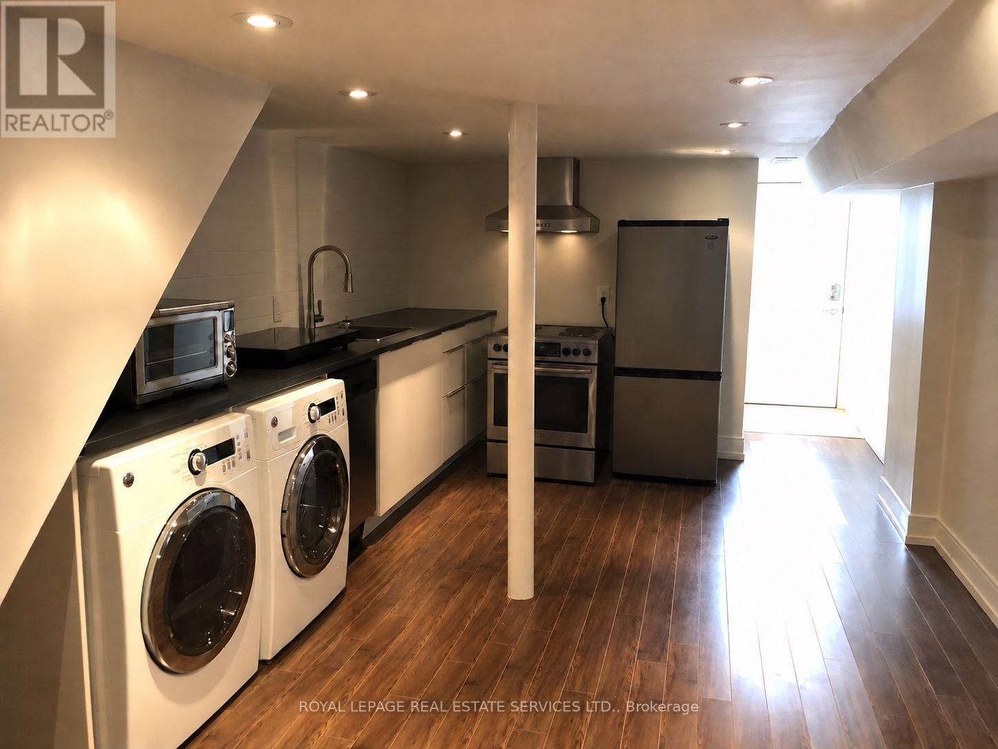 Lower - 506 Manning Avenue, Toronto, Ontario  M6G 2V7 - Photo 4 - C13782200