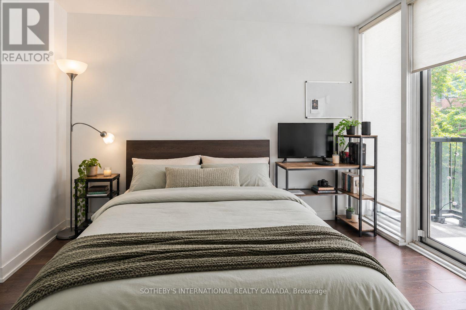 Th7 - 20 Bruyeres Mews, Toronto, Ontario  M5V 0G8 - Photo 14 - C13782278