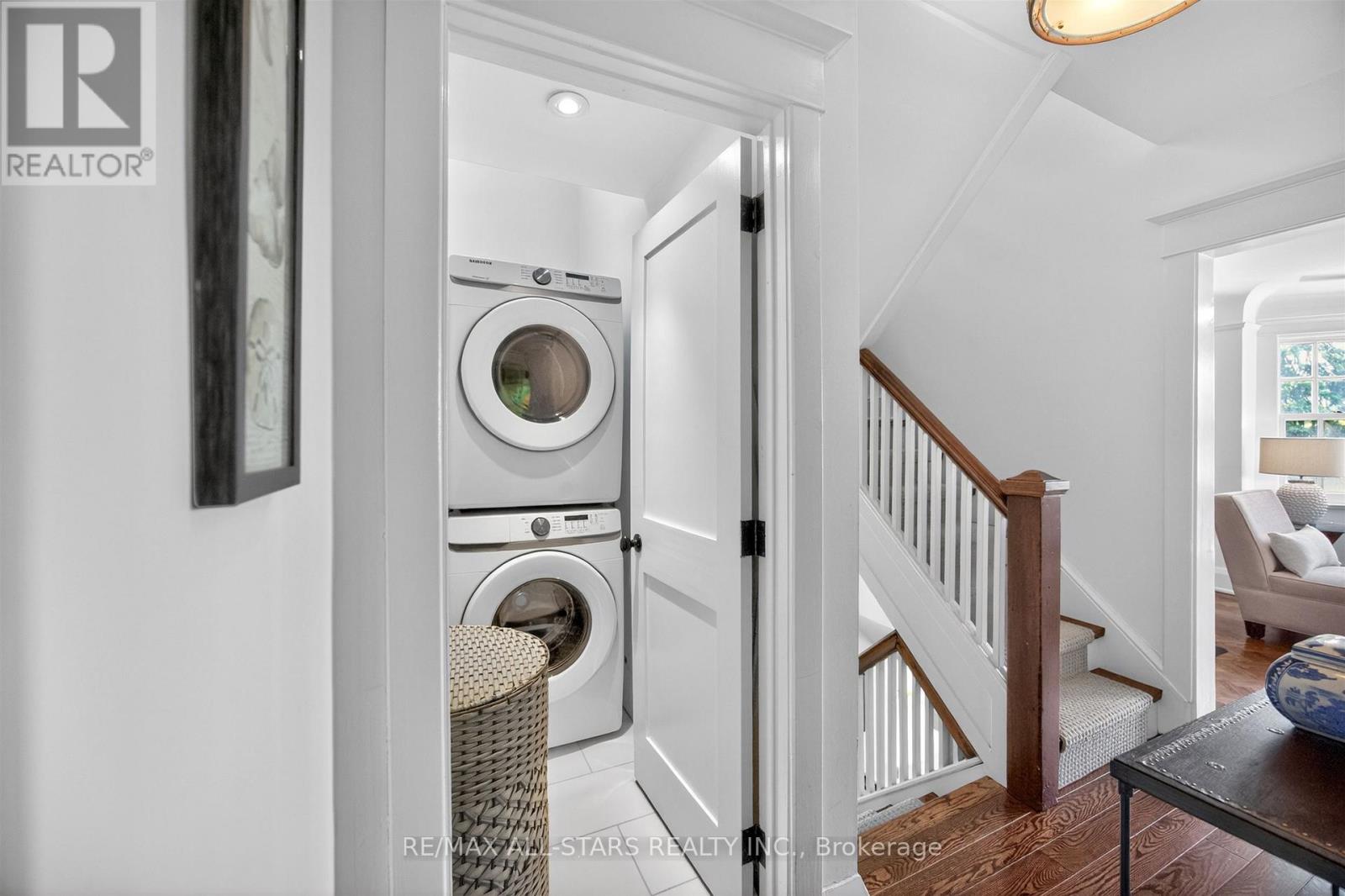30 Edgewood Crescent, Toronto, Ontario  M4W 3A9 - Photo 21 - C13782296