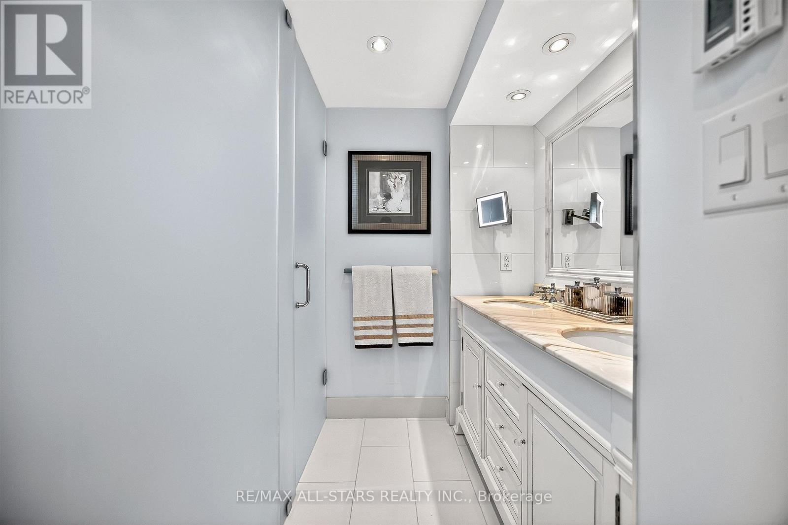 30 Edgewood Crescent, Toronto, Ontario  M4W 3A9 - Photo 27 - C13782296