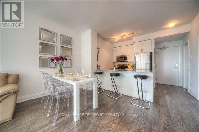 1106 - 530 St Clair Avenue W, Toronto, Ontario  M6C 0A2 - Photo 11 - C13782342