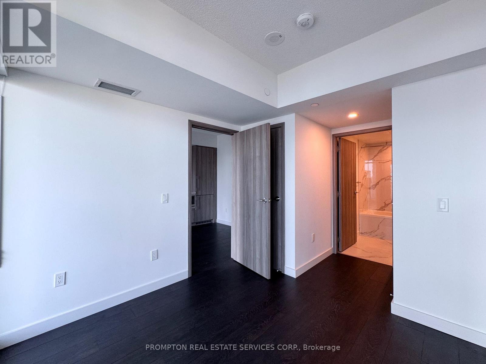 1709 - 1 Concord Cityplace Way, Toronto, Ontario  M5V 0X3 - Photo 7 - C13782352