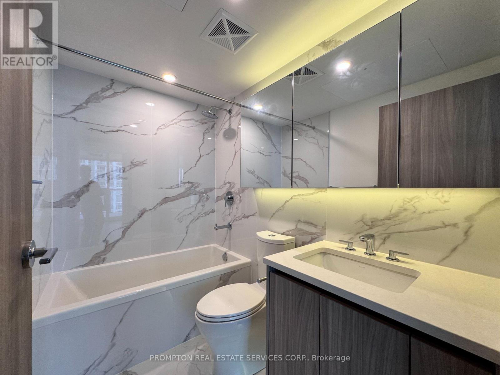 1709 - 1 Concord Cityplace Way, Toronto, Ontario  M5V 0X3 - Photo 9 - C13782352