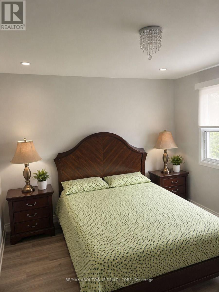 Upper - 14 Charcoal Drive, Toronto, Ontario  M1C 3V1 - Photo 10 - E13782212