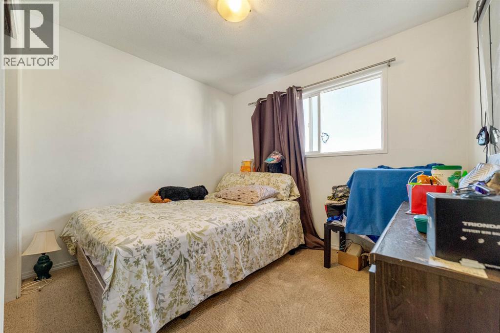 3319 - 3321 5a Avenue S, Lethbridge, Alberta  T1J 0Y4 - Photo 9 - A2341134