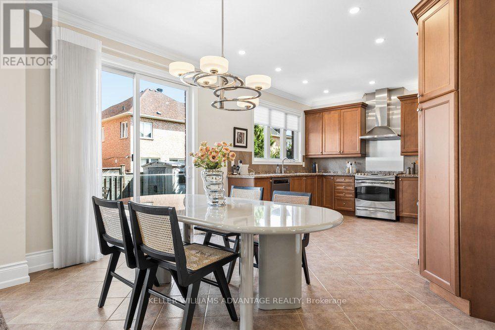 75 Forestbrook Drive, Markham, Ontario  L6B 0G2 - Photo 12 - N13782086
