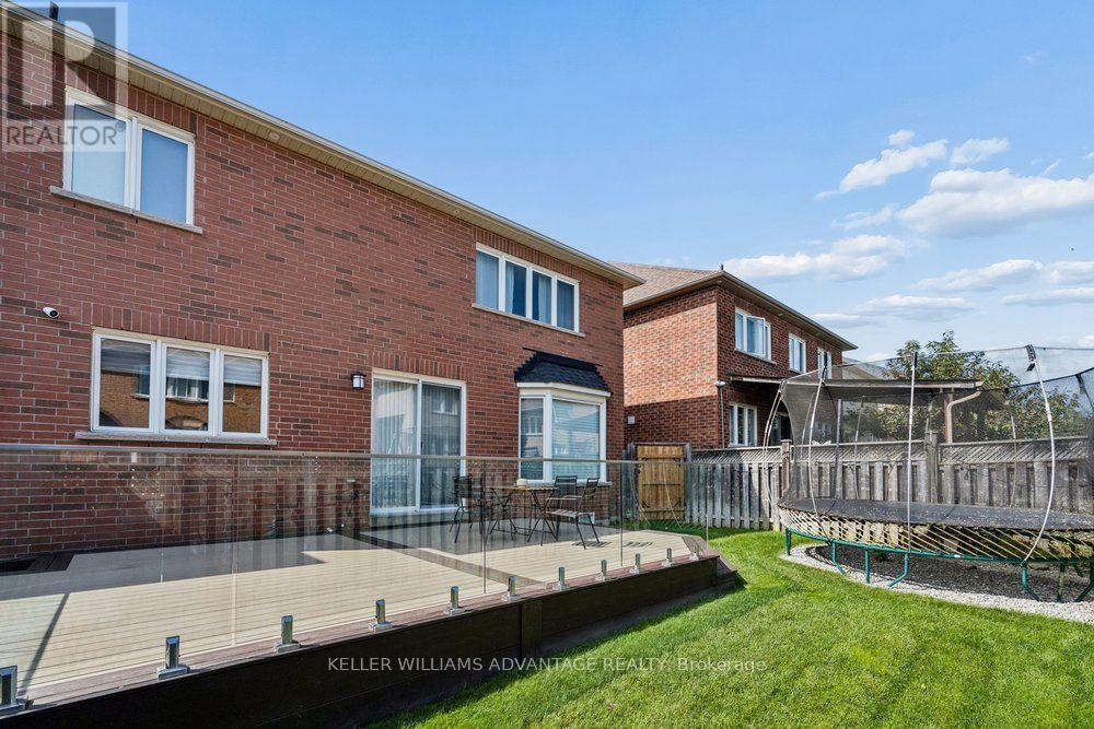 75 Forestbrook Drive, Markham, Ontario  L6B 0G2 - Photo 47 - N13782086