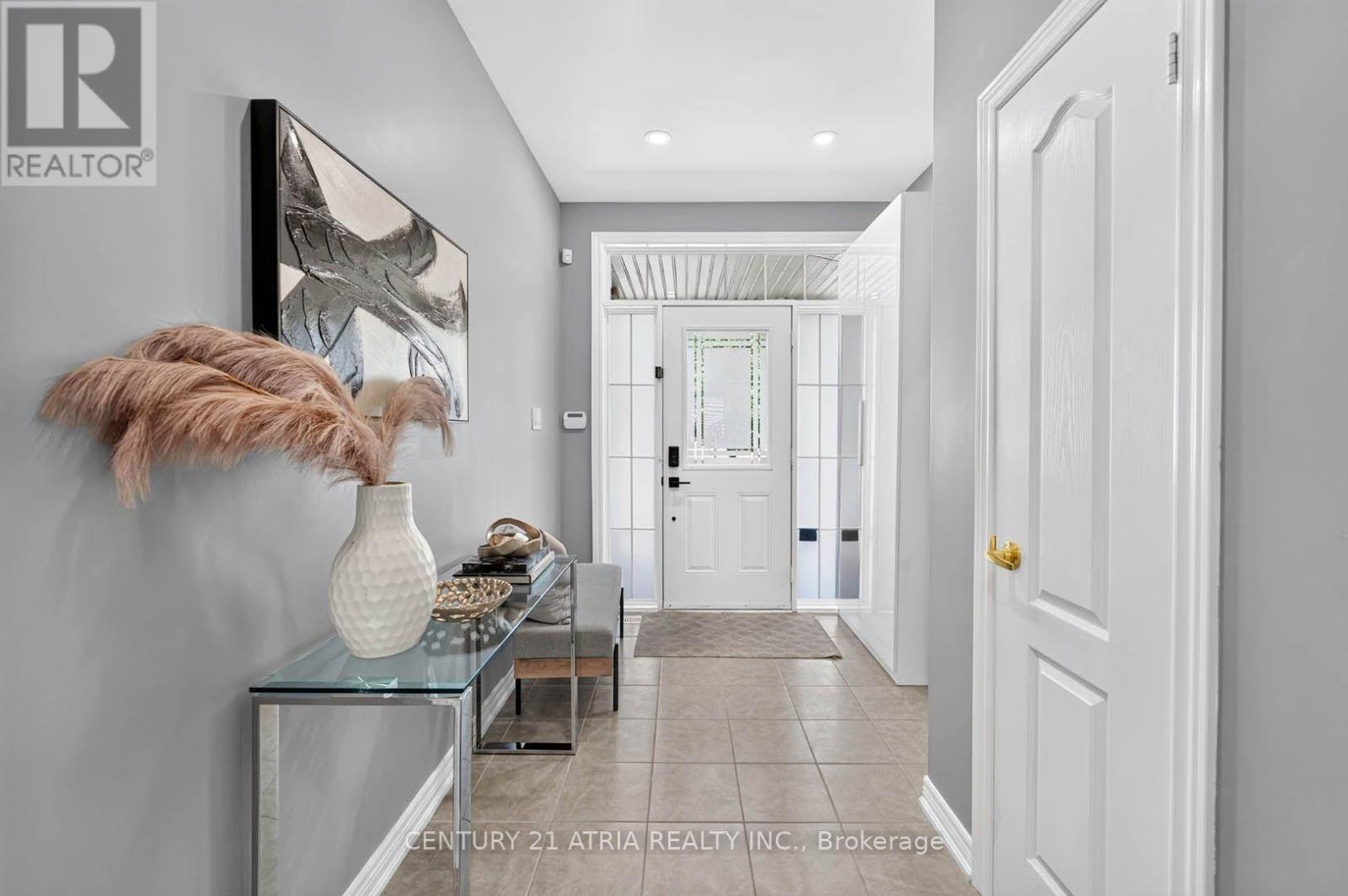 67 Holst Avenue, Markham, Ontario  L6C 0S6 - Photo 2 - N13782150