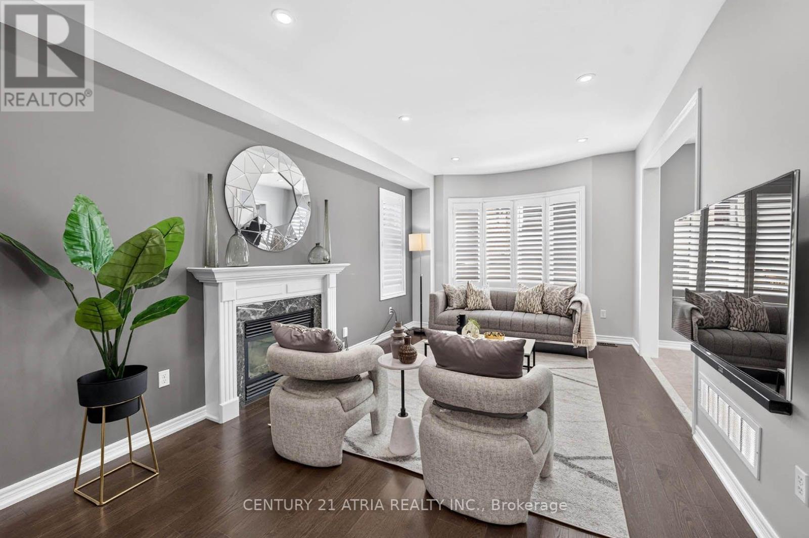 67 Holst Avenue, Markham, Ontario  L6C 0S6 - Photo 5 - N13782150