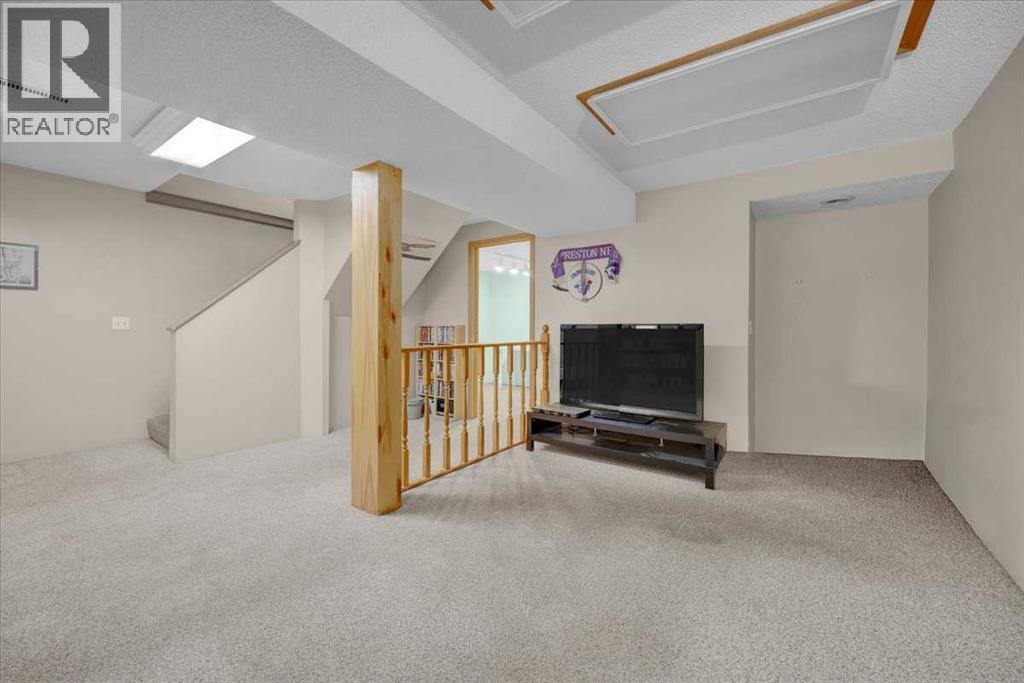 148 Deerview Way Se, Calgary, Alberta  T2J 6K3 - Photo 32 - A2343539