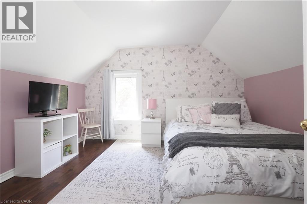 123 Samuel Street, Kitchener, Ontario  N2H 1P9 - Photo 15 - 40863326