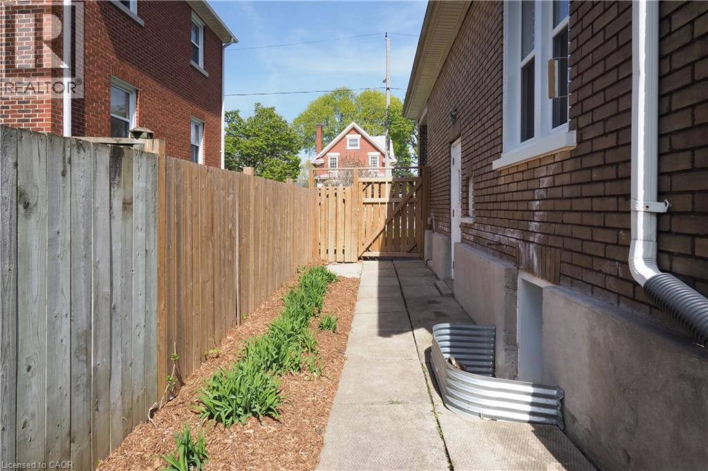 123 Samuel Street, Kitchener, Ontario  N2H 1P9 - Photo 25 - 40863326
