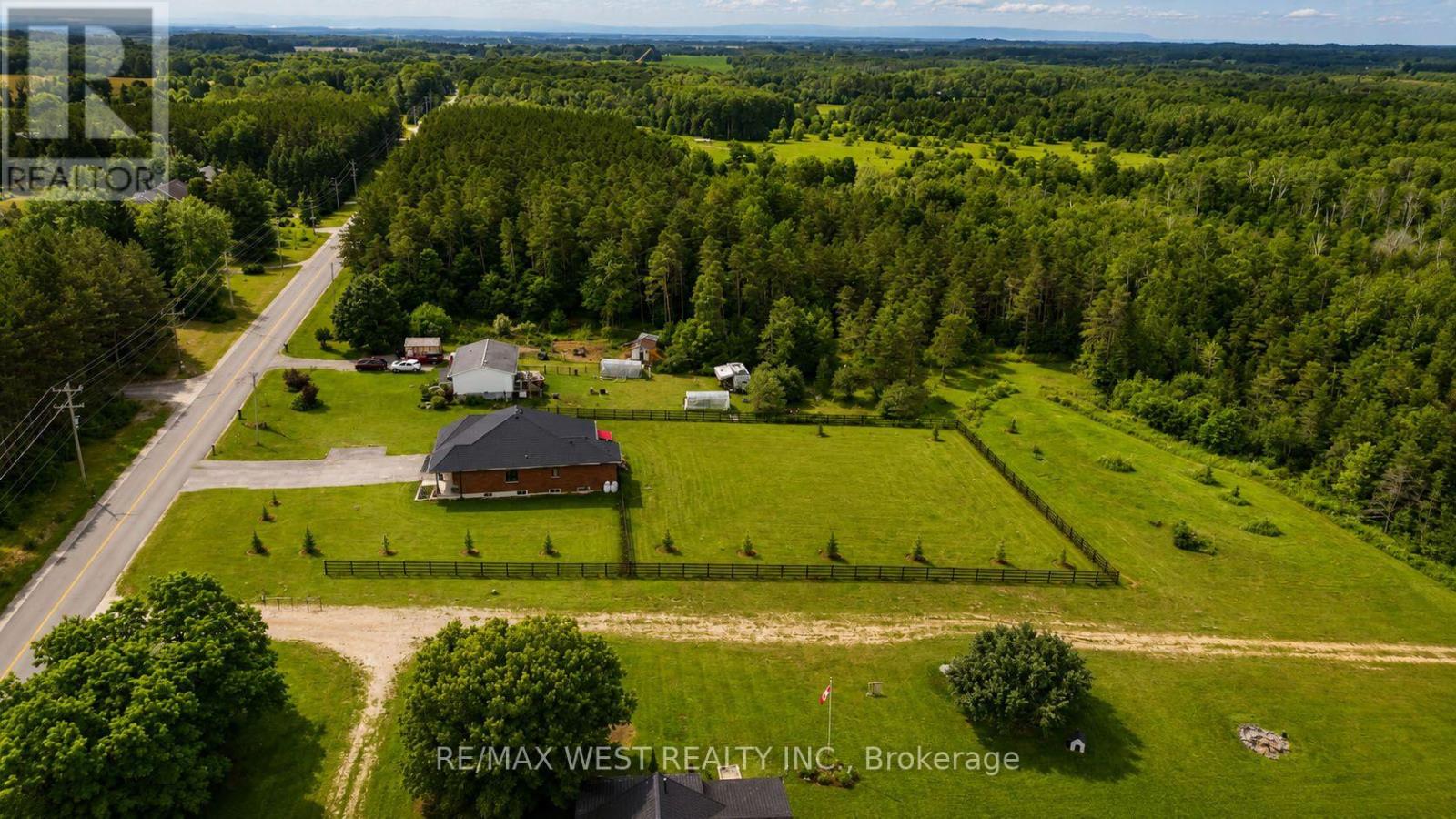4098 Concession 12 Sunnidale Road, Clearview, Ontario  L0M 1S0 - Photo 3 - S13782196