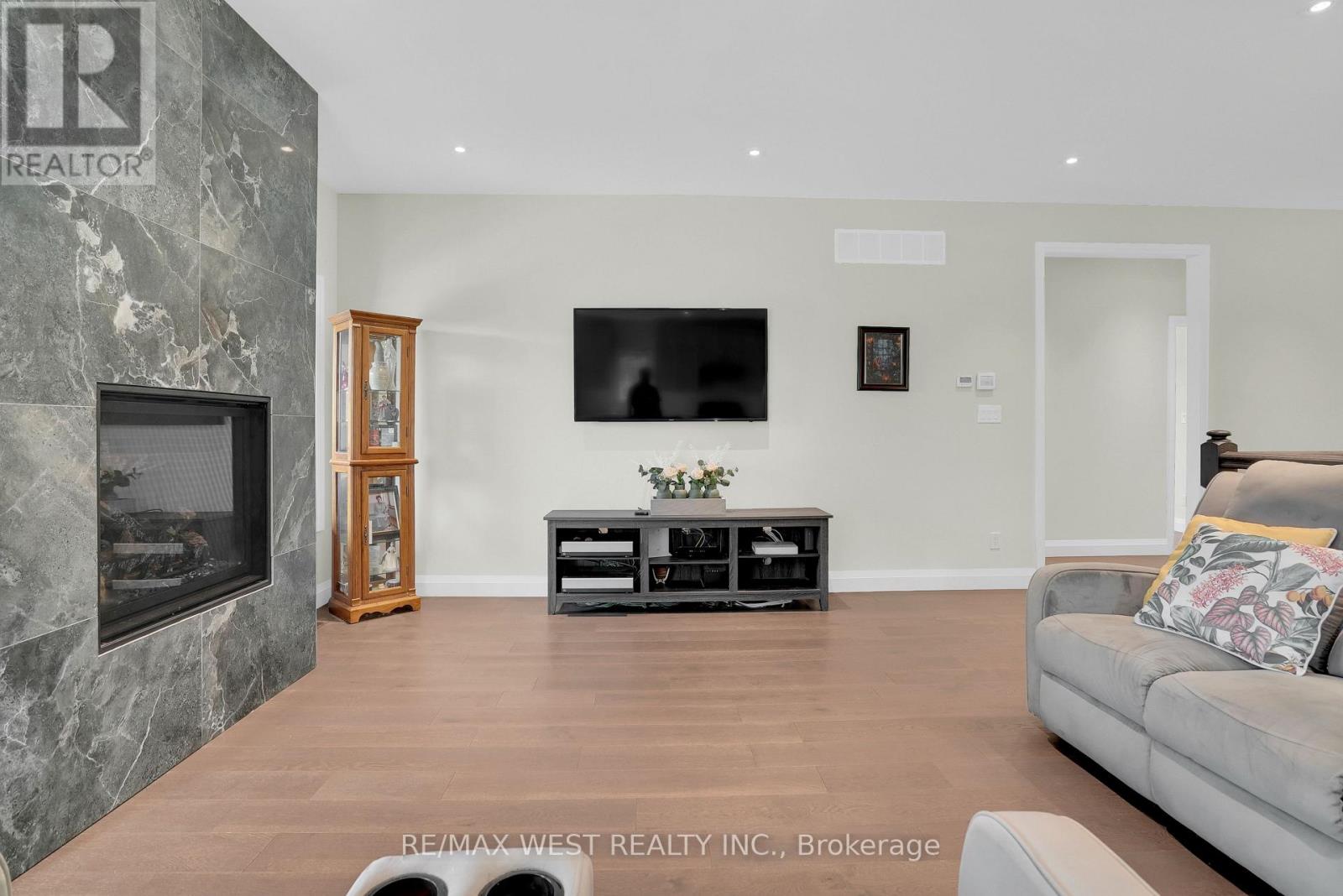 4098 Concession 12 Sunnidale Road, Clearview, Ontario  L0M 1S0 - Photo 5 - S13782196