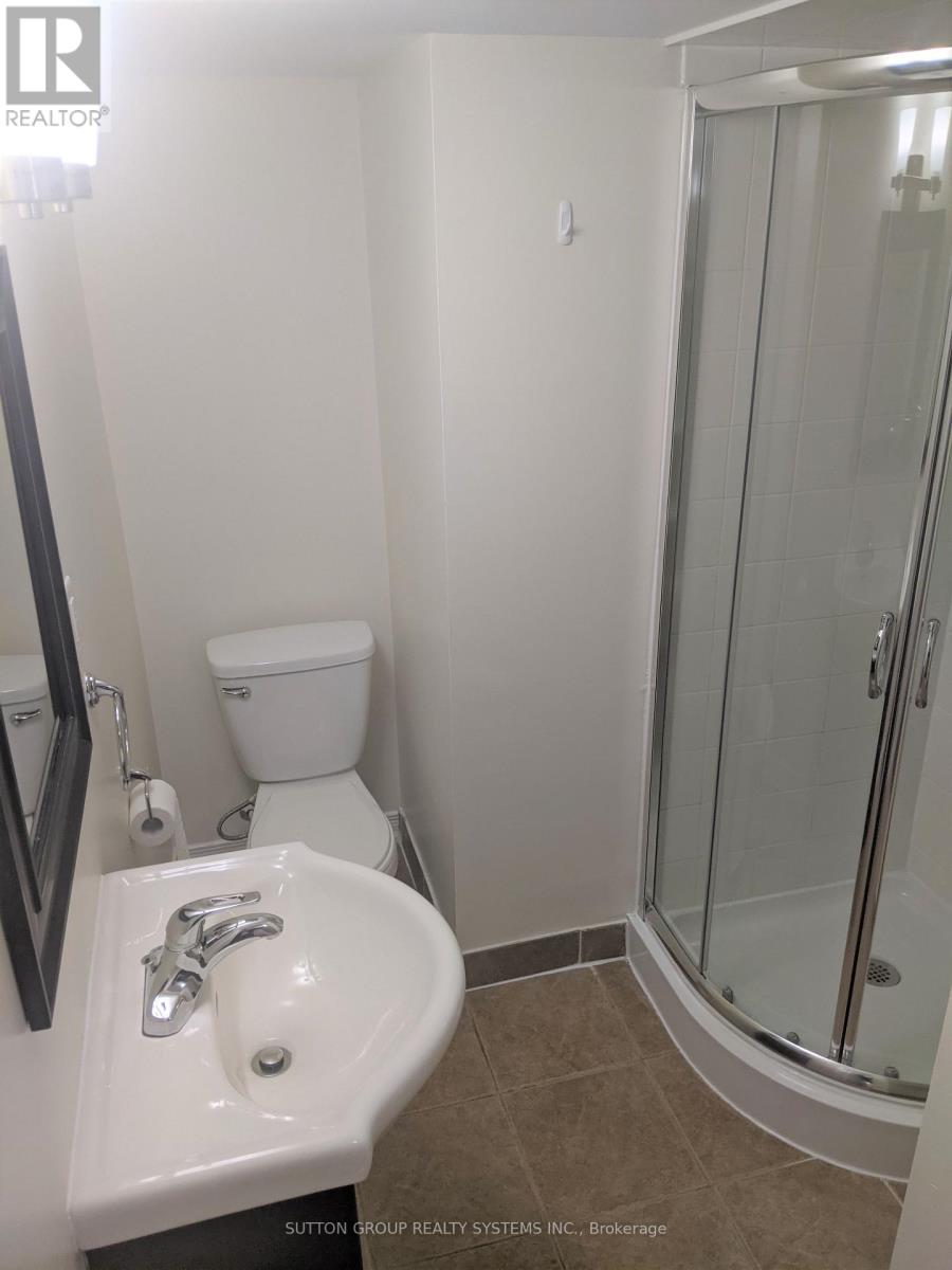 Lower - 18 Worthington Avenue, Brampton, Ontario  L7A 1M9 - Photo 6 - W13782096