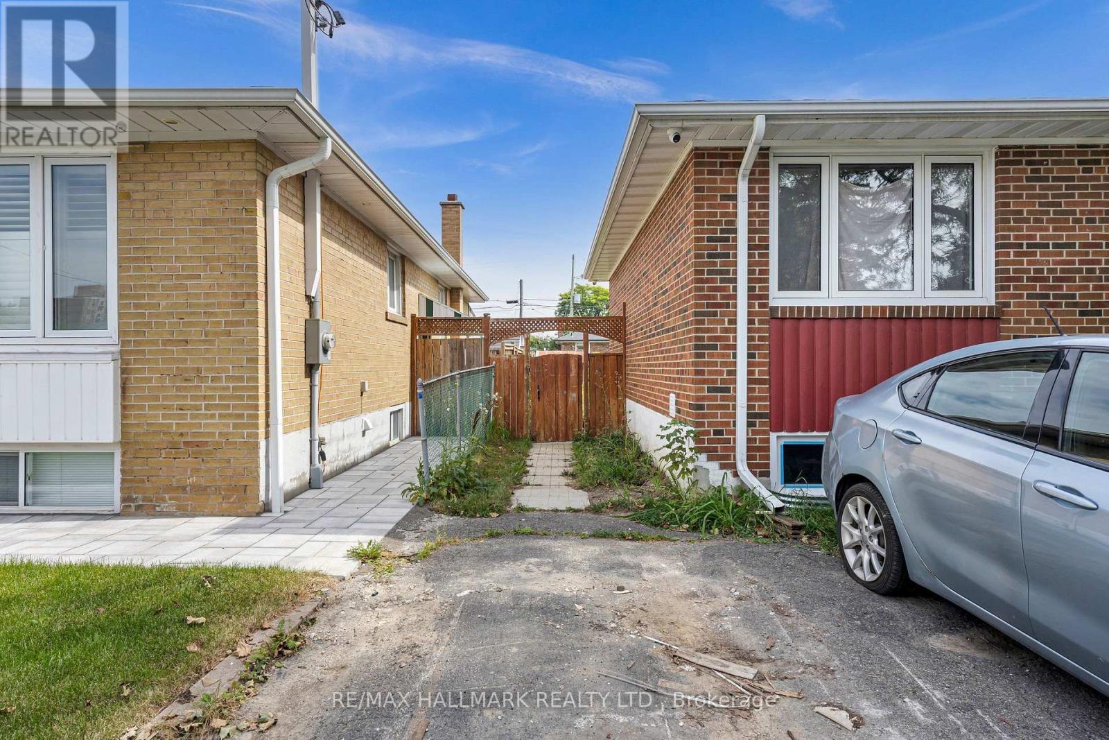 Bsmt - 37 Brisco Street, Brampton, Ontario  L6V 1X1 - Photo 2 - W13782128