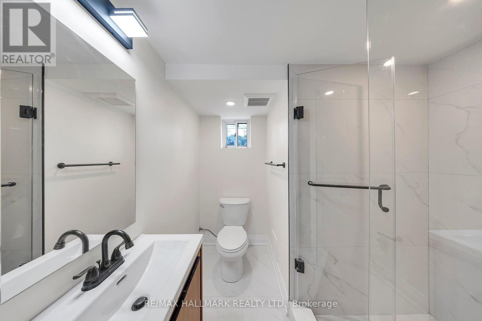 Bsmt - 37 Brisco Street, Brampton, Ontario  L6V 1X1 - Photo 21 - W13782128