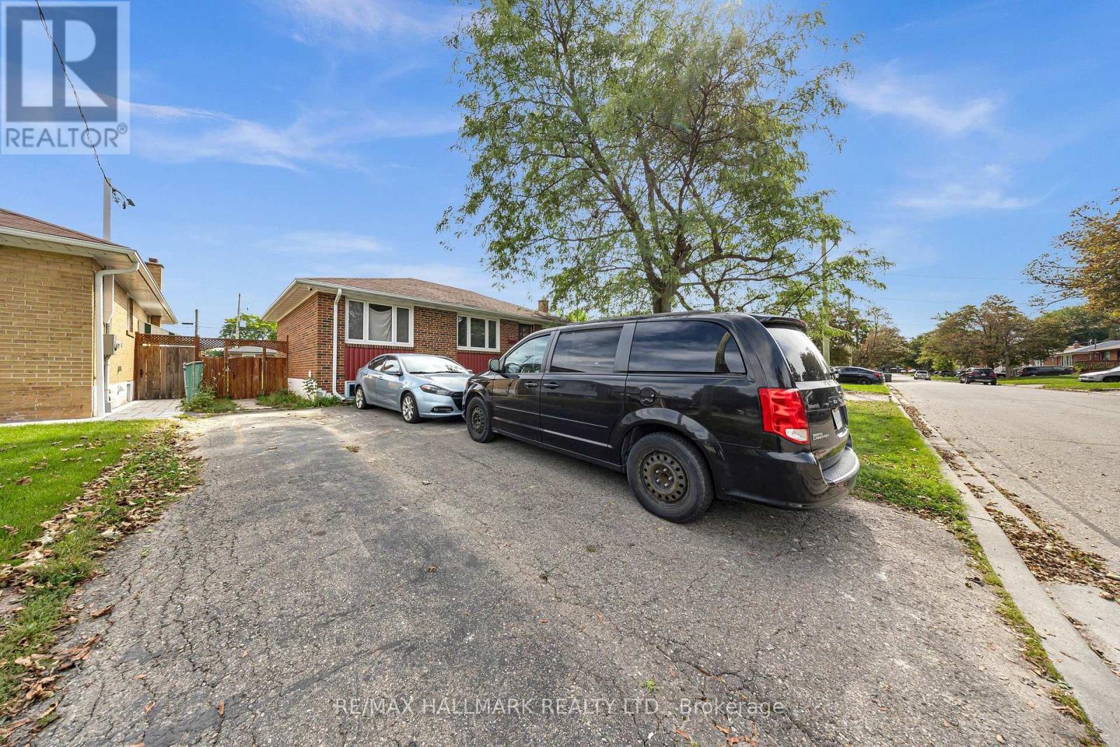 Bsmt - 37 Brisco Street, Brampton, Ontario  L6V 1X1 - Photo 3 - W13782128