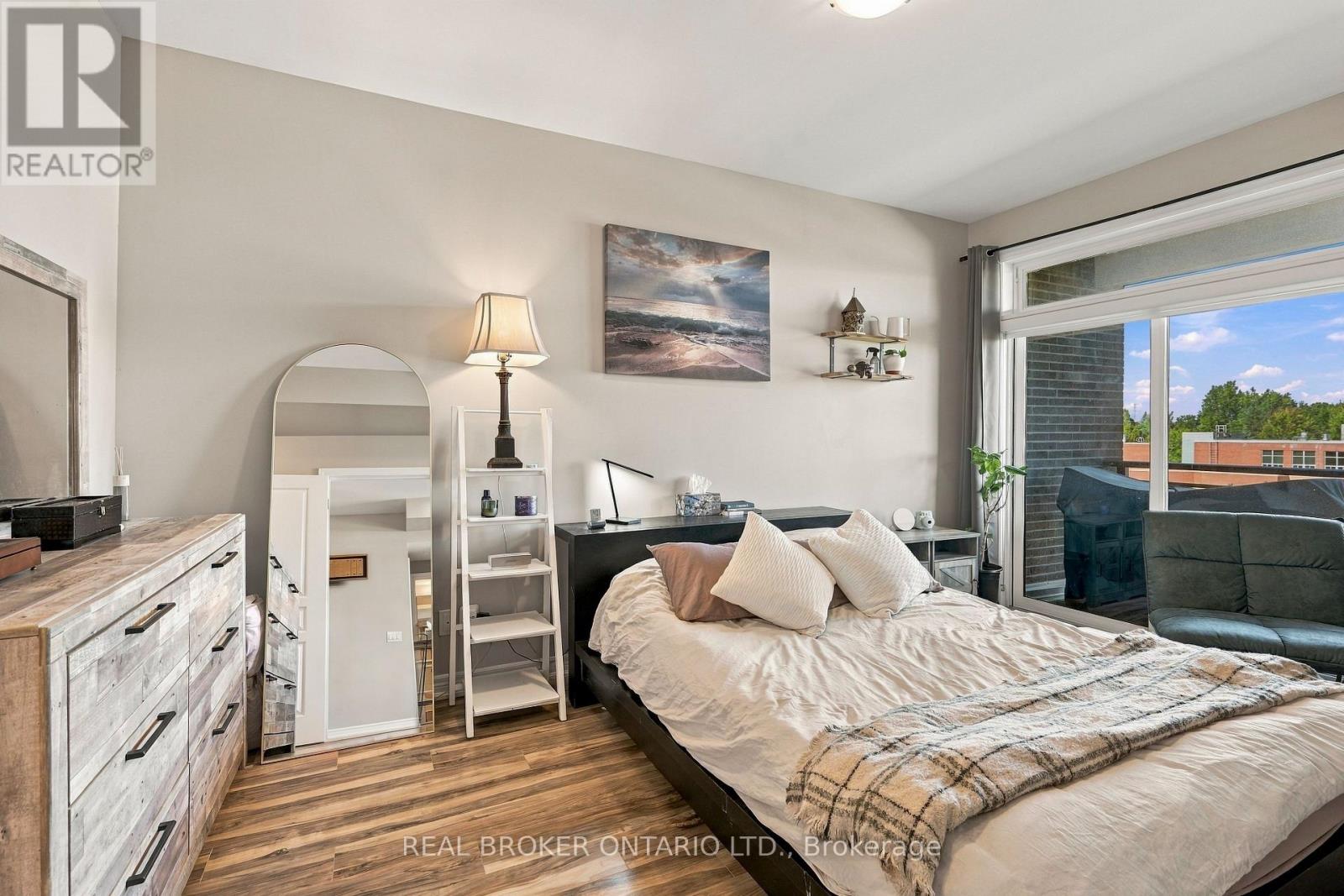 457 Plains Road E, Burlington, Ontario  L7T 0B8 - Photo 10 - W13782206