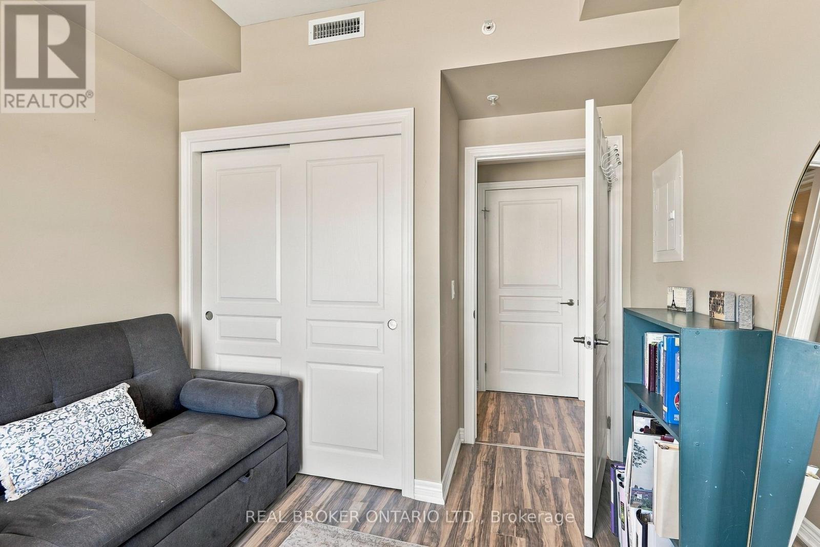 457 Plains Road E, Burlington, Ontario  L7T 0B8 - Photo 16 - W13782206