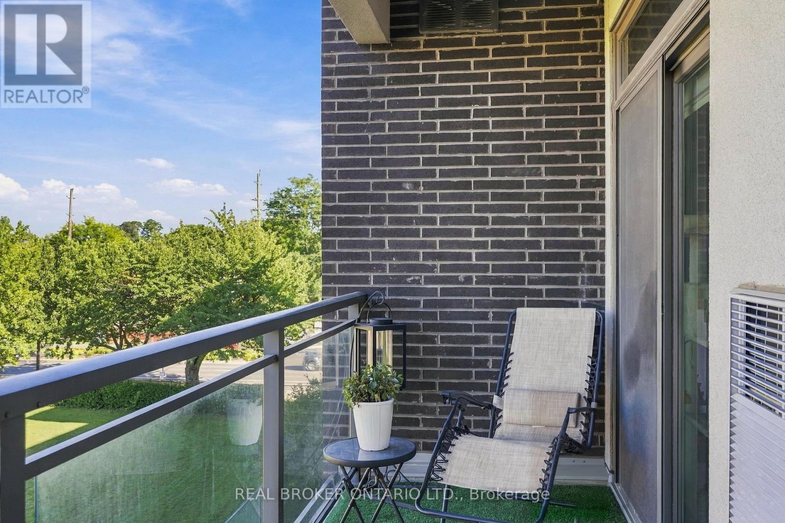 457 Plains Road E, Burlington, Ontario  L7T 0B8 - Photo 21 - W13782206