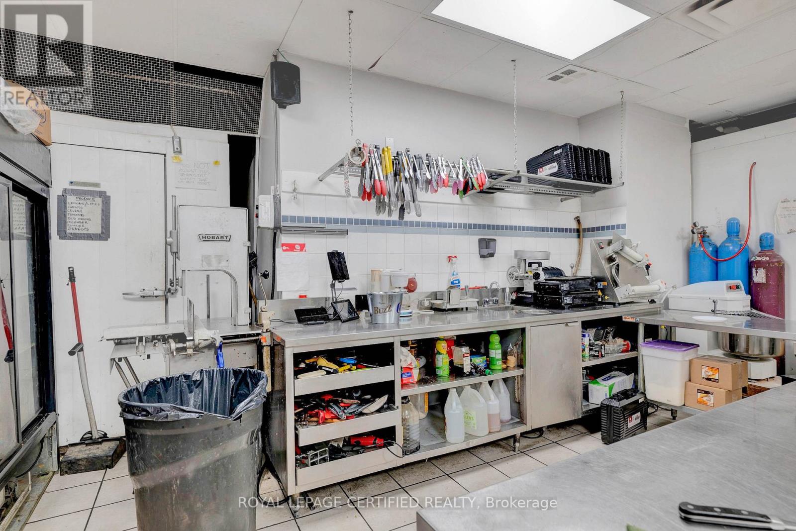 5025 Steeles Avenue W, Toronto, Ontario  M9L 2X1 - Photo 15 - W13782324