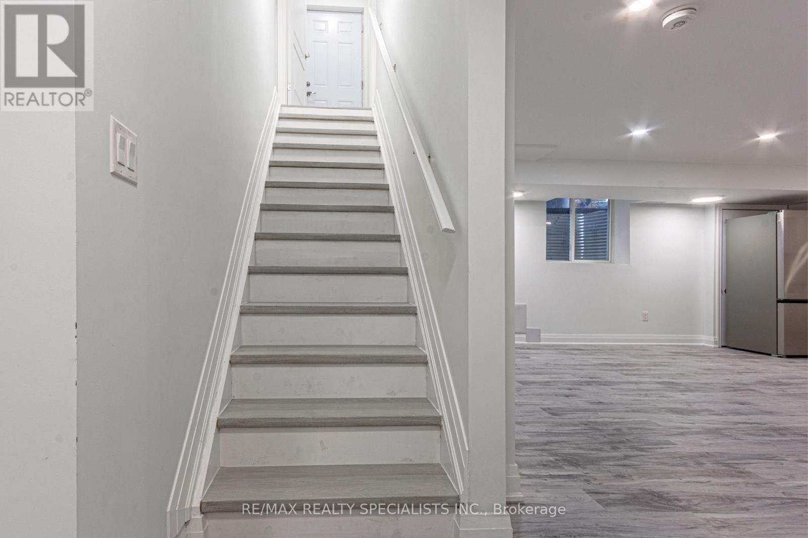 Lower - 5446 Tasha Drive, Mississauga, Ontario  L5M 6N5 - Photo 3 - W13782336