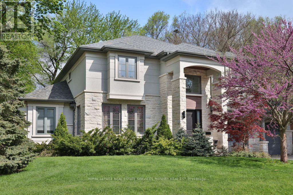 1569 Wembury Road, Mississauga, Ontario  L5J 2L8 - Photo 2 - W13782354