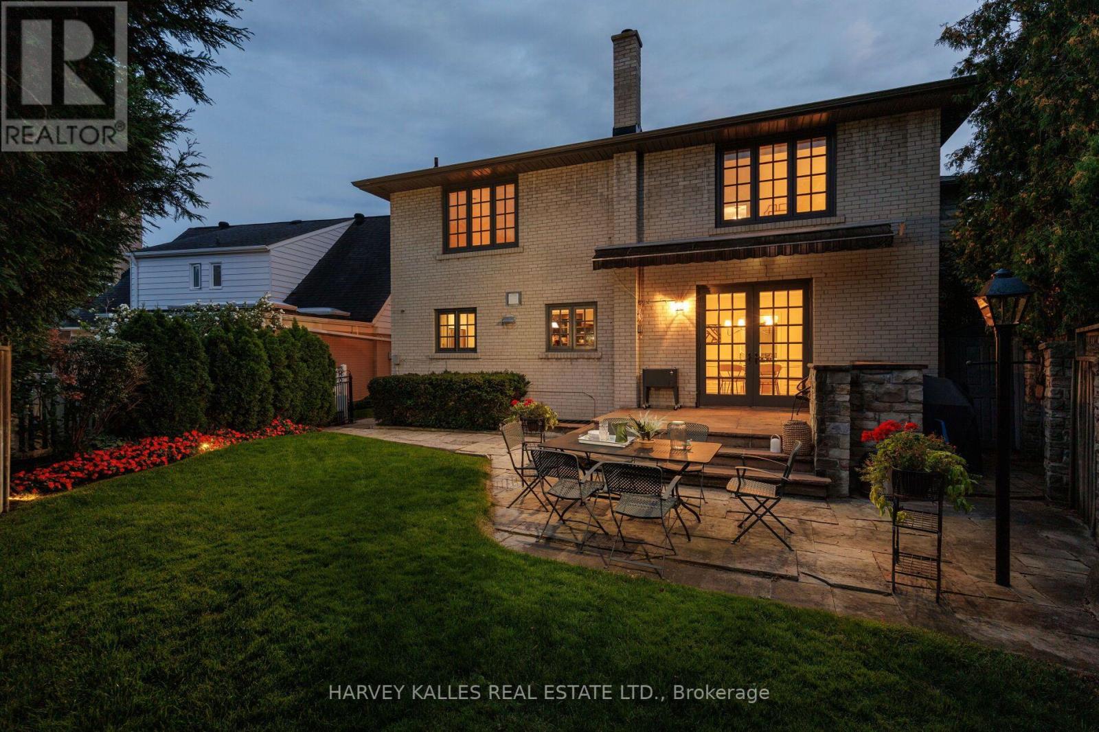 15 Moorehill Drive, Toronto, Ontario  M4G 1A3 - Photo 45 - C13780272