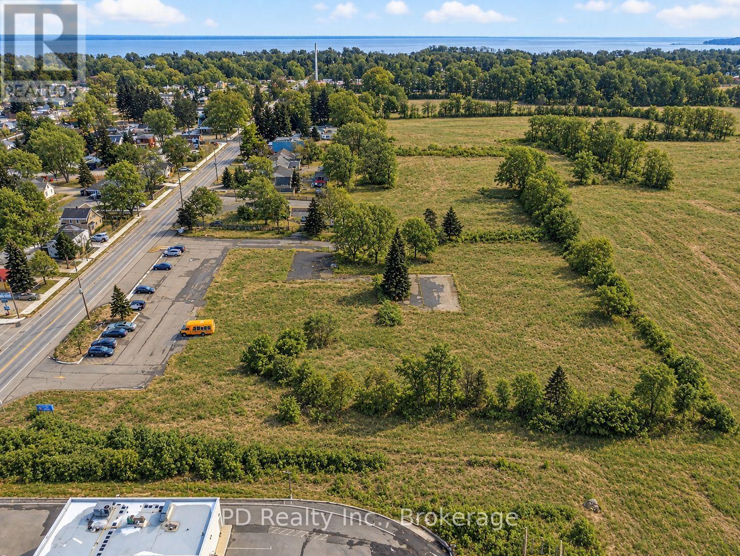 243 Gorham Road, Fort Erie, Ontario  L0S 1N0 - Photo 3 - X12816206