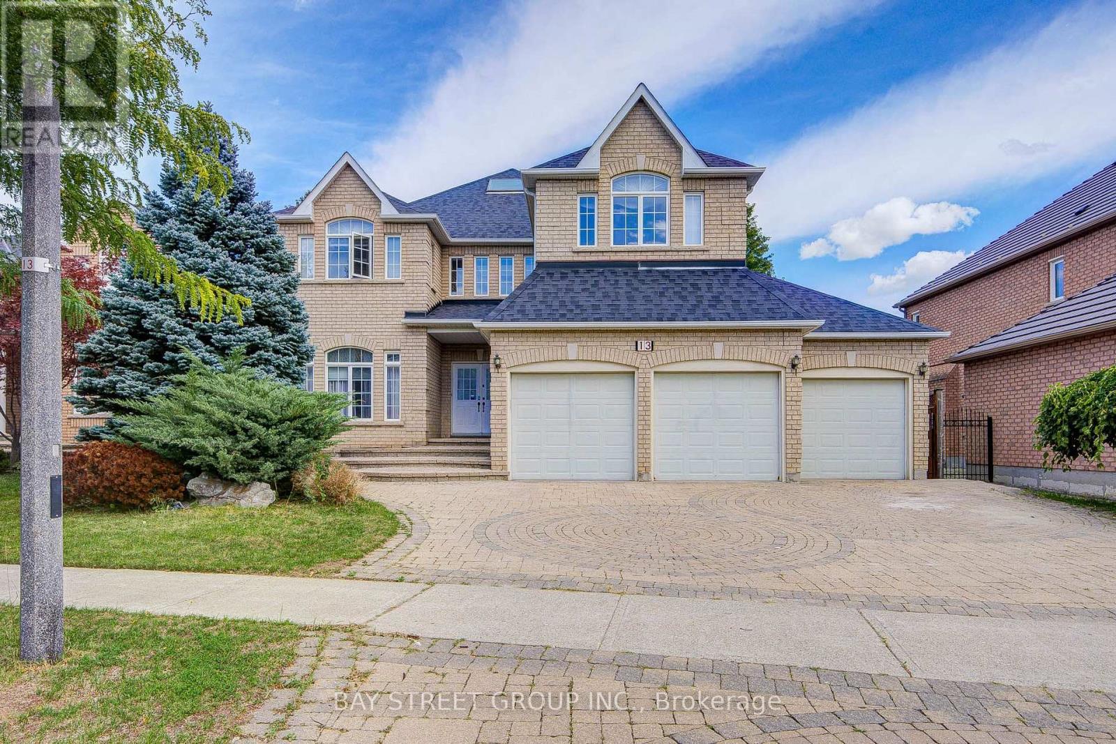 13 PEMBROOKE ROAD, Markham, Ontario