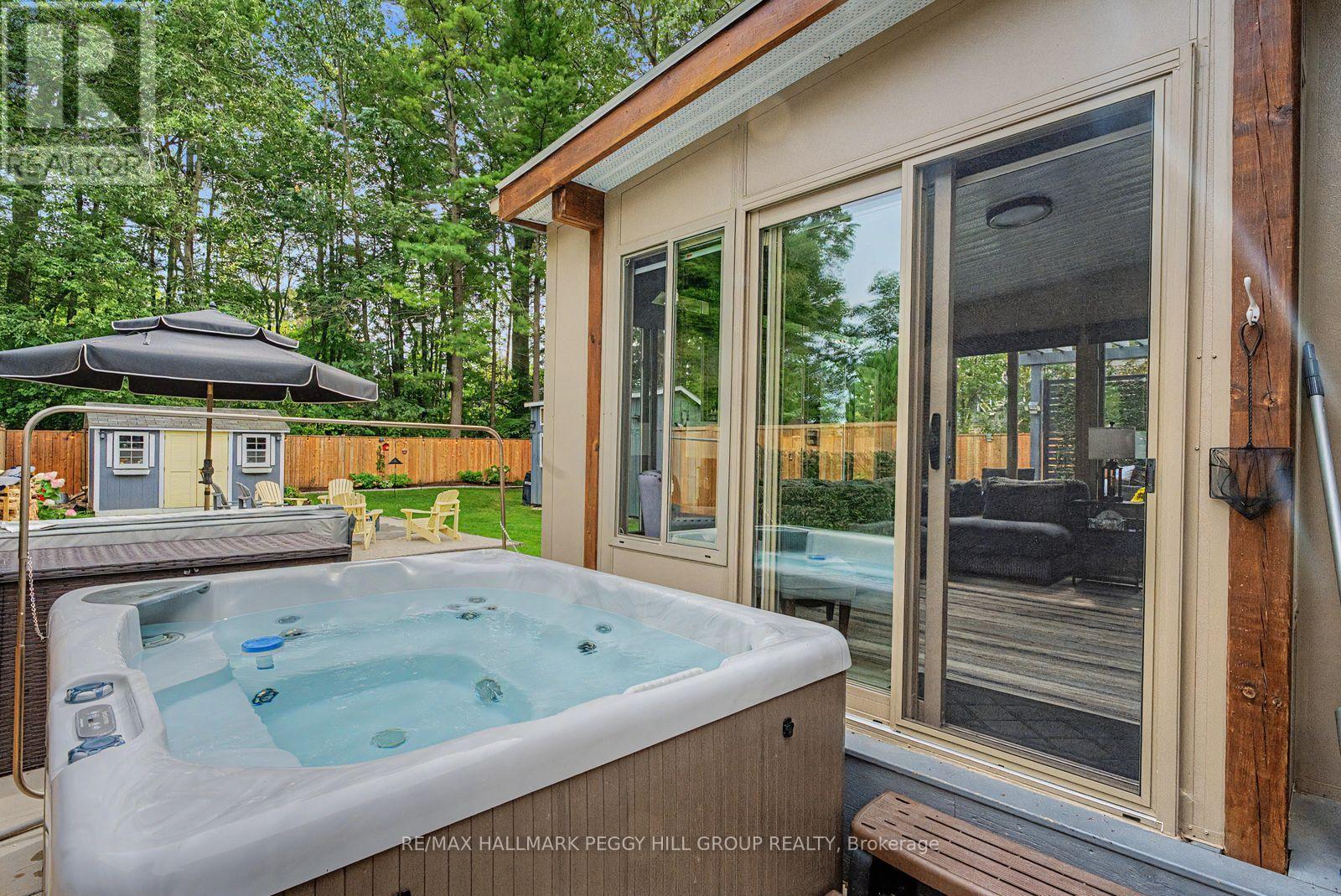 41 Laidlaw Street, Wasaga Beach, Ontario  L9Z 2L2 - Photo 21 - S13774768