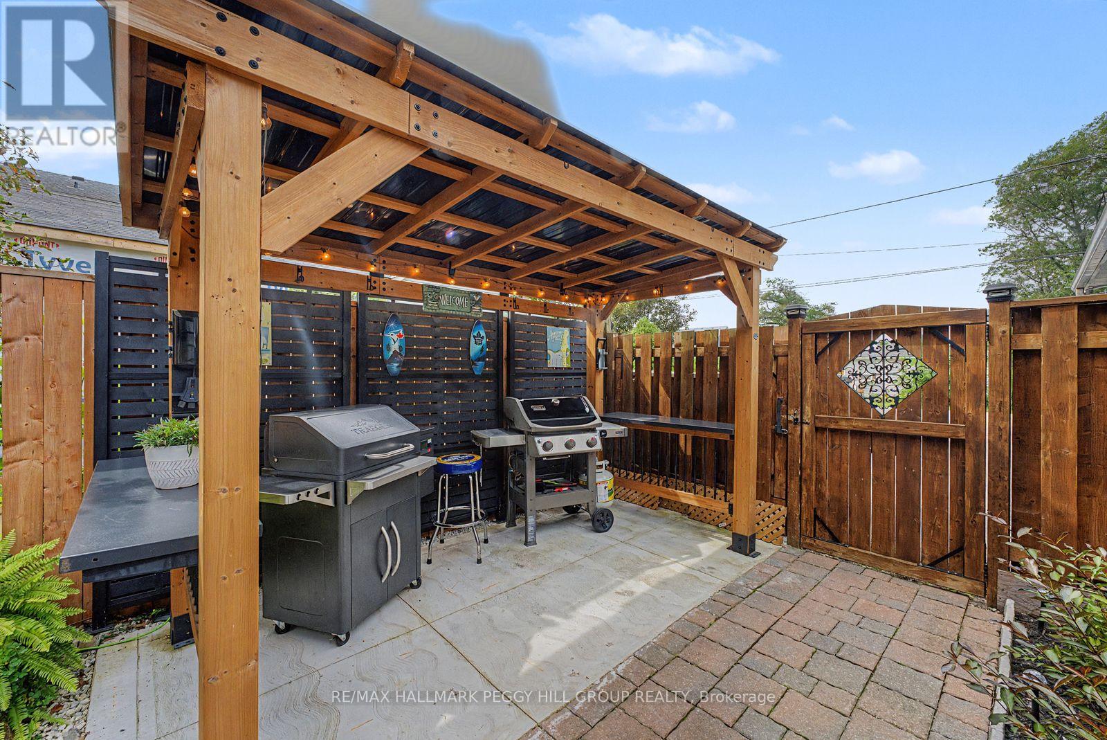 41 Laidlaw Street, Wasaga Beach, Ontario  L9Z 2L2 - Photo 22 - S13774768