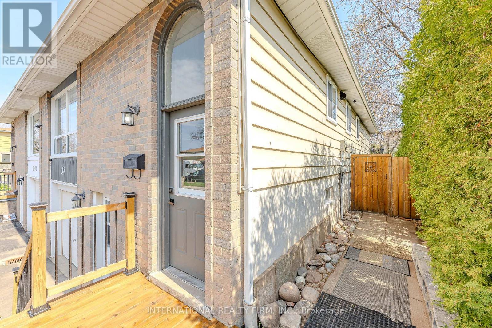 1291 Consort Crescent, Burlington, Ontario  L7M 1J8 - Photo 43 - W13781908