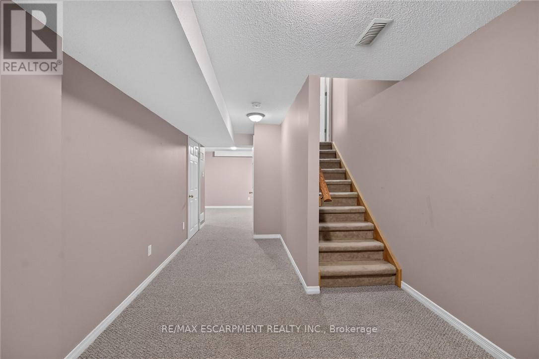 302 Southbrook Drive, Hamilton, Ontario  L0R 1C0 - Photo 31 - X13782186