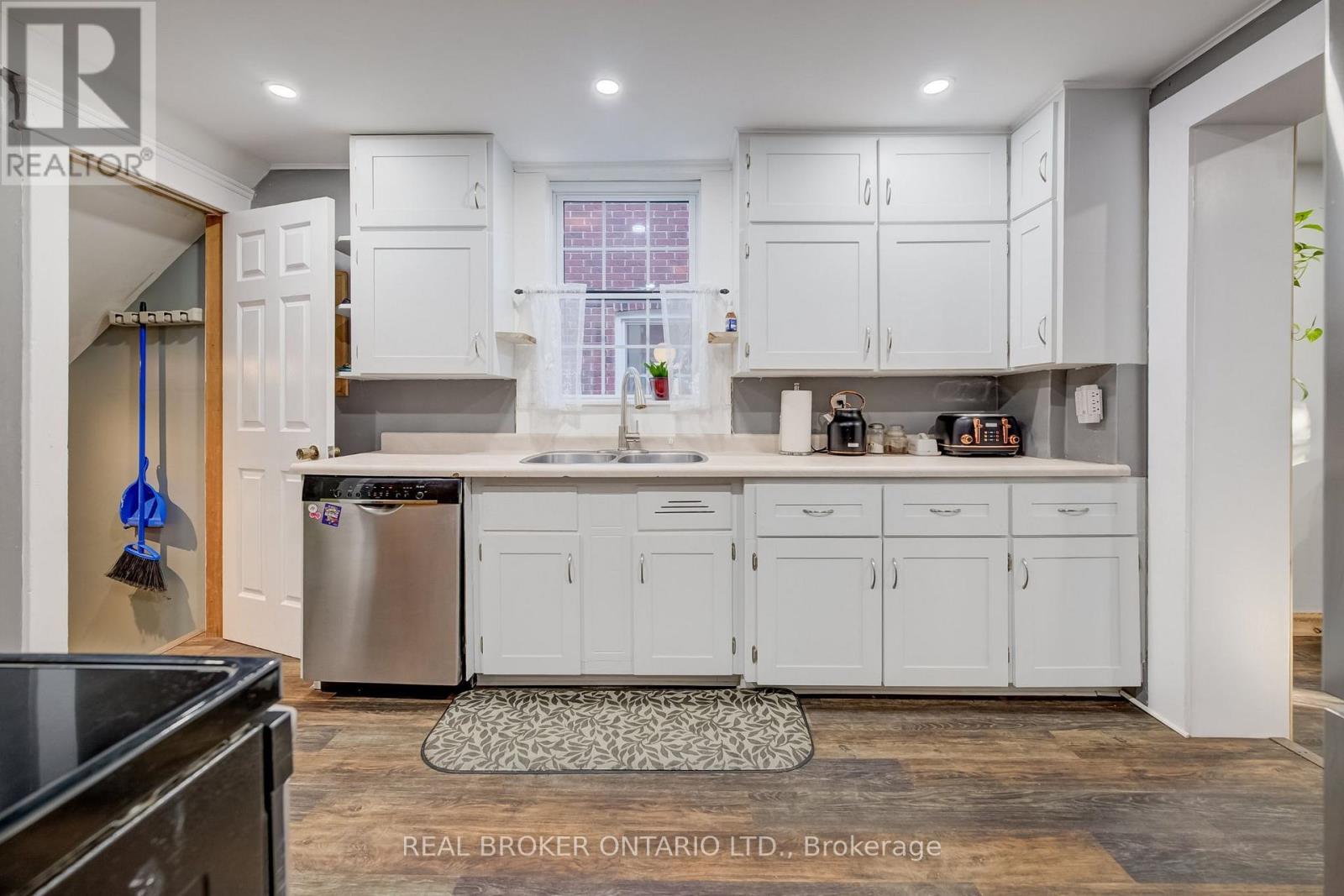 36 Cherry Street, Stratford, Ontario  N5A 2E8 - Photo 16 - X13782192