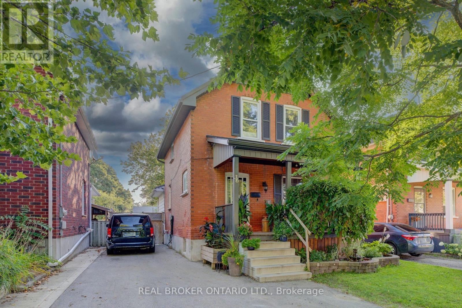 36 Cherry Street, Stratford, Ontario  N5A 2E8 - Photo 2 - X13782192