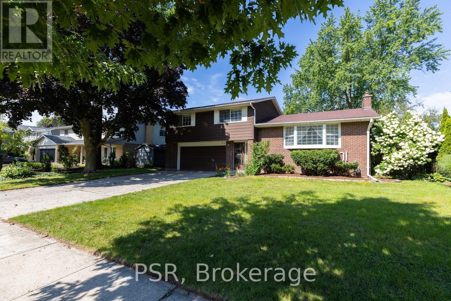 68 HALLIWELL DRIVE, Kitchener, Ontario